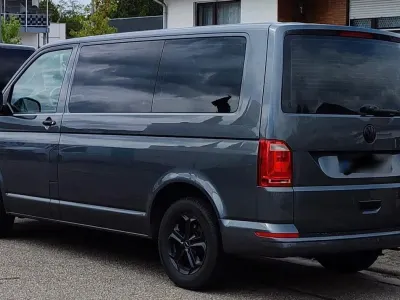 Gebraucht VW Multivan 150 PS (110 kW) 2016 Grau Van / Kleinbus
