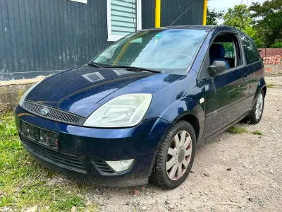 Gebraucht Ford Fiesta Ambiente 80 PS (58 kW) 2004 Blau Kleinwagen