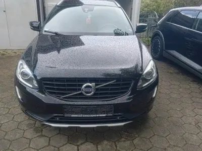 Gebraucht Volvo XC60 Ocean Race 220 PS (161 kW) 2015 Schwarz SUV