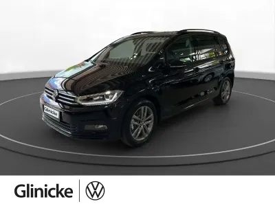 Neu VW Touran Comfortline 150 PS (110 kW) 2026 Grenadillschwarz metallic Van / Kleinbus