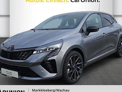 Grau Gebraucht 2024 Renault Clio V Esprit Alpine Limousine | 23.995 € (Etwas zu teuer)