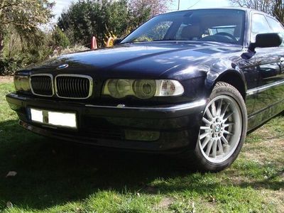 BMW 750