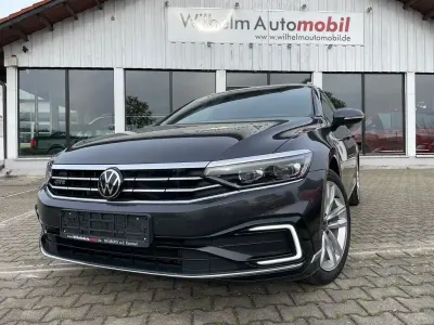 Gebraucht VW Passat Individual 218 PS (160 kW) 2021 Mangangrau metallic Kombi