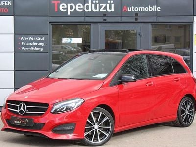 Gebraucht Mercedes B200 Urban 156 PS (114 kW) 2017 Rot Van / Kleinbus
