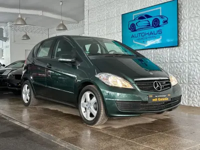Używany Mercedes A160 95 KM (69 kW) 2010 Zielony Sedan/Limuzyna