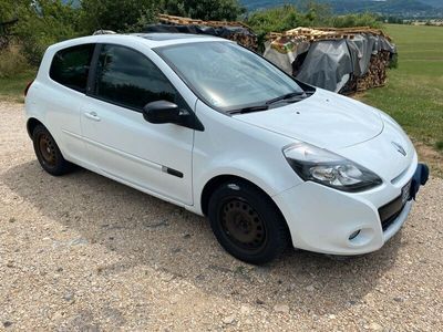 gebraucht Renault Clio 1.2 / TÜV 03/26