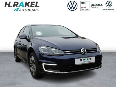 Gebraucht VW e-Golf 100 kW (136 PS) 2018 Blau Kleinwagen