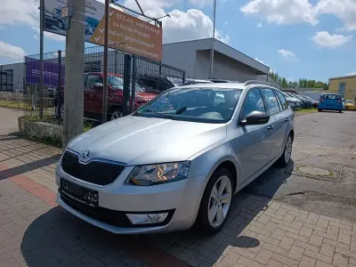 Gebraucht Skoda Octavia Active 90 PS (66 kW) 2014 Silber Kombi