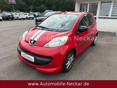 Gebraucht Peugeot 107 68 PS (50 kW) 2009 Rot Kleinwagen