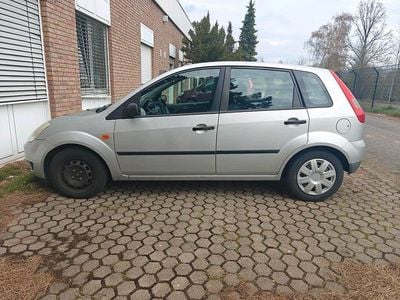 Gebraucht Ford Fiesta 69 PS (50 kW) 2002 Kleinwagen