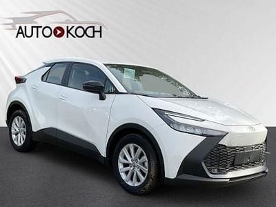 Weiß Gebraucht 2024 Toyota C-HR Business Edition SUV | 28.290 € (Guter Preis)