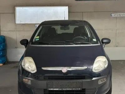Gebraucht Fiat Punto 69 PS (50 kW) 2010 Blau Kleinwagen