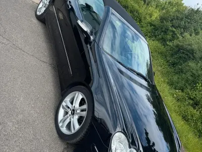Gebraucht Mercedes CLK280 Avantgarde 231 PS (169 kW) 2009 Schwarz Cabrio