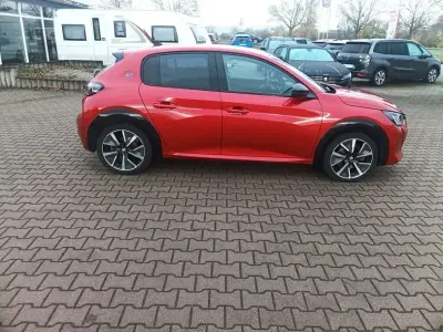 Gebraucht Peugeot e-208 GT 100 kW (136 PS) 2021 Rot Kleinwagen