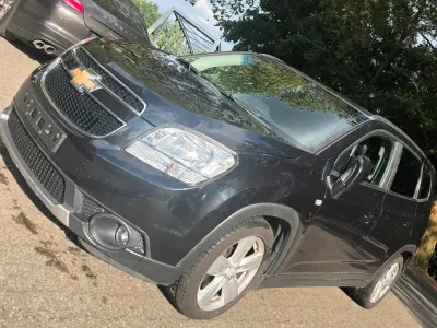 Gebraucht Chevrolet Orlando 163 PS (119 kW) 2012 Schwarz Van / Kleinbus