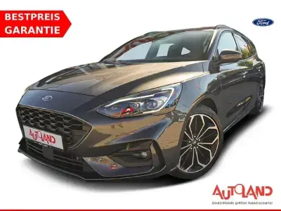 Usata Ford Focus ST-Line 155 CV (114 kW) 2021 Grigio Station wagon