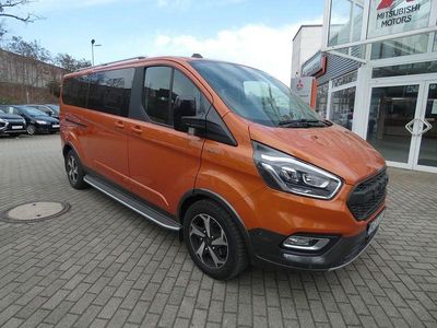 Second-hand Ford Tourneo Active 185 CP (136 kW) 2022 Portocaliu Monovolum