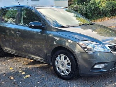 gebraucht Kia Ceed cee'd /1.6 CRDi 90PS Spirit*EURO 5