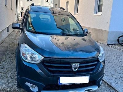 Gebraucht Dacia Dokker Stepway 116 PS (85 kW) 2017 Schwarz Van / Kleinbus