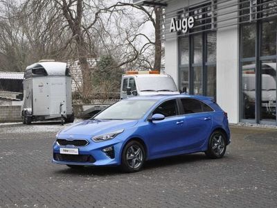 Blue fame metallic Gebraucht 2018 Kia Ceed Spirit Kleinwagen | 15.900 € (Fairer Preis)