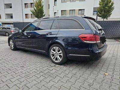 Usata Mercedes E200 Avantgarde 136 CV (100 kW) 2014 Blu Station wagon