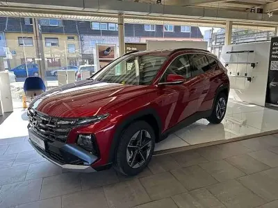 Gebraucht Hyundai Tucson Comfort 160 PS (117 kW) 2024 Ultimiate red SUV