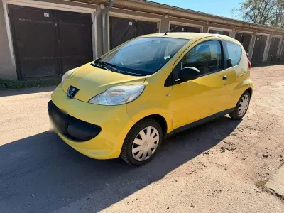 Gebraucht Peugeot 107 75 PS (55 kW) 2008 Gelb Kleinwagen