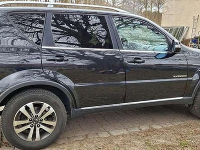 Gebraucht Ssangyong (KGM) Rexton Crystal 155 PS (114 kW) 2015 Schwarz SUV