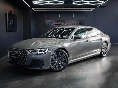 Usata Audi A8 462 CV (339 kW) 2023 Grigio Berlina