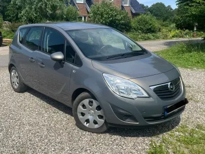 Gebraucht Opel Meriva 101 PS (74 kW) 2012 Braun Van / Kleinbus