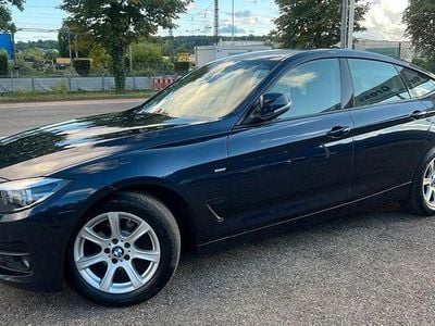 Gebraucht BMW 318 Sport Line 150 PS (110 kW) 2020 Blau Limousine