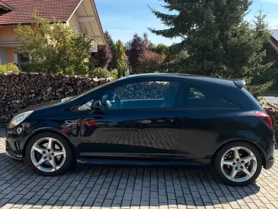 Gebraucht Opel Corsa OPC 150 PS (110 kW) 2010 Schwarz Kleinwagen