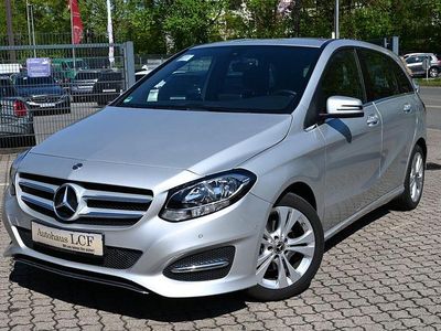 Usata Mercedes B180 Urban 122 CV (89 kW) 2018 Argento Monovolume