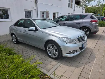 Gebraucht Mercedes C220 170 PS (125 kW) 2011 Silber Limousine