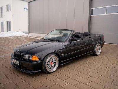 Gebraucht BMW 328 Cabriolet Performance 193 PS (141 kW) 1998 Schwarz Cabrio