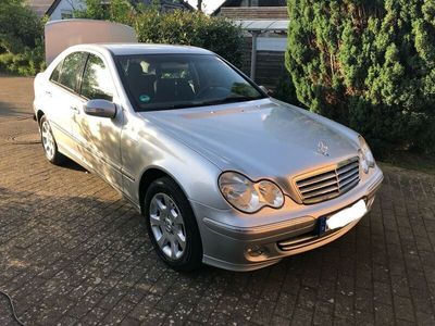 Mercedes C200