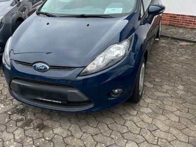 gebraucht Ford Fiesta 1,2l Benzin 41110km