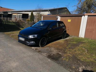 Gebraucht VW Polo 75 PS (55 kW) 2014 Schwarz Kleinwagen