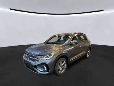 Käytetty VW T-Roc R-line 150 HP (110 kW) 2024 Harmaa Katumaasturi