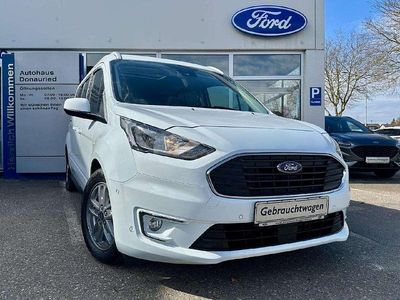 Gebraucht Ford Tourneo Titanium 120 PS (88 kW) 2022 Frostweiß Van / Kleinbus