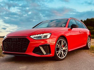 Rot Gebraucht 2021 Audi A4 S-Line Kombi | 30.000 € (Fairer Preis)