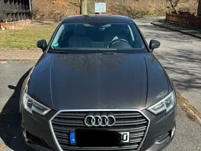 Gebraucht Audi A3 Design 150 PS (110 kW) 2018 Braun Limousine