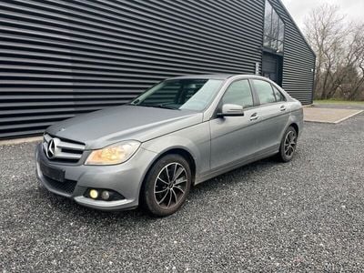 Gebraucht Mercedes C200 136 PS (100 kW) 2013 Silber Limousine