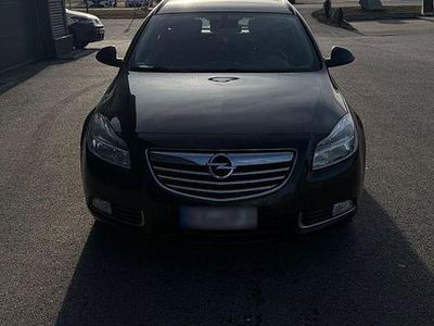 Gebraucht Opel Insignia 160 PS (117 kW) 2010 Schwarz Kombi