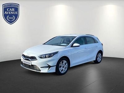 Gebraucht Kia Ceed Vision 160 PS (117 kW) 2023 Weiß grau Kleinwagen