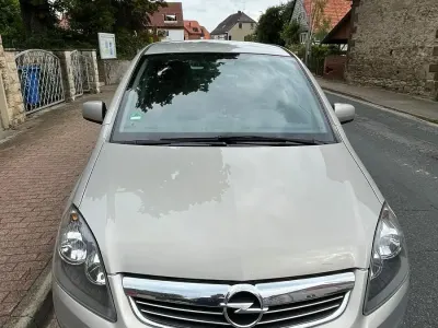 Gebraucht Opel Zafira 150 PS (110 kW) 2010 Grau Van / Kleinbus