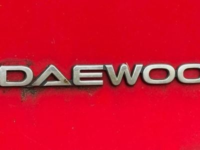 Rot Gebraucht 1998 Chevrolet Lanos Limousine | 499 €