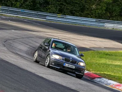Gebraucht BMW 130 Basis 265 PS (194 kW) 2005 Grau Kleinwagen