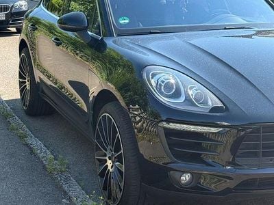 Porsche Macan S