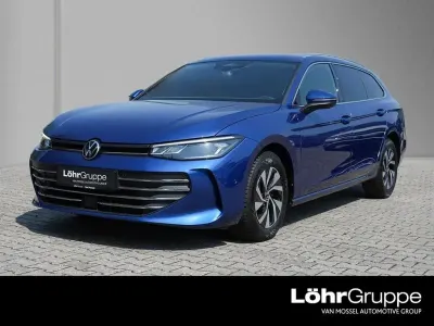 Gebraucht VW Passat Business 150 PS (110 kW) 2024 Blau Kombi